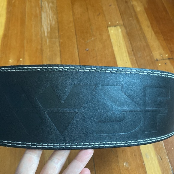 Men’s WSF black leather weightlifting belt - Picture 4 of 6